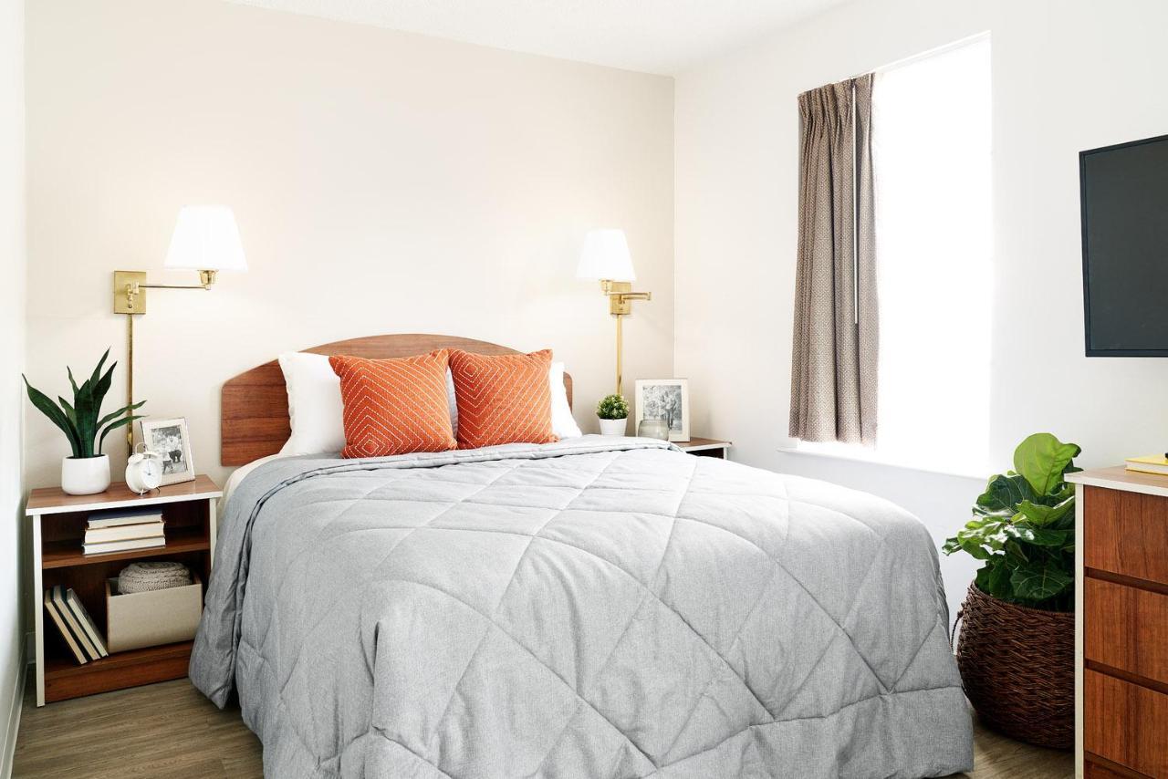 Intown Suites Extended Stay Arlington Tx - Oak Village Εξωτερικό φωτογραφία